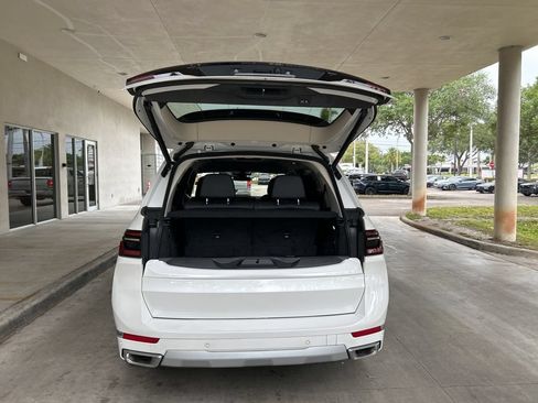 Used 2023 BMW X7 xDrive40i w/ Premium Package AWD/4WD image 43
