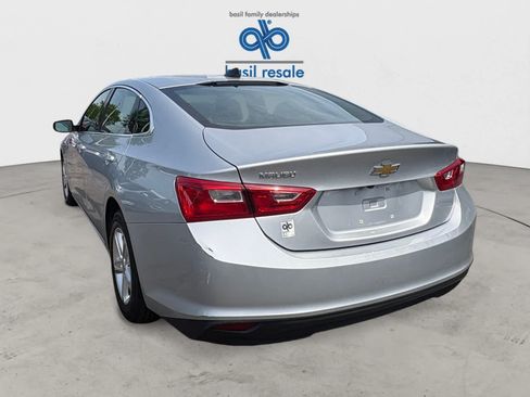 Used 2021 Chevrolet Malibu LS FWD image 5