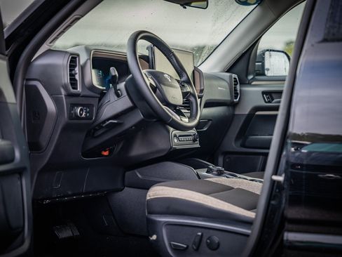 Certified 2025 Ford Bronco Sport Big Bend w/ Convenience Package image 19