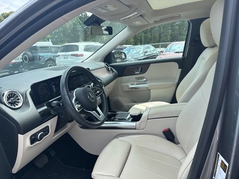 Used 2023 Mercedes-Benz GLA 250 4MATIC image 6