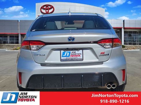 Used 2024 Toyota Corolla SE image 7