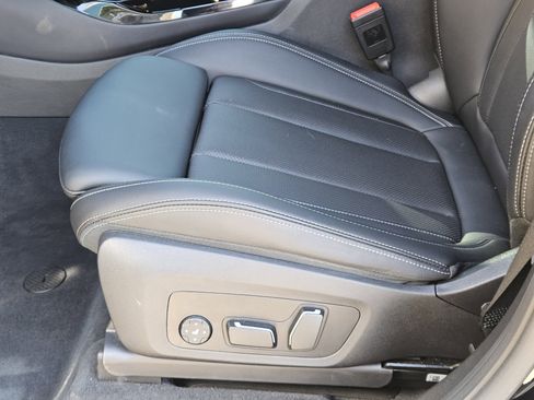 Used 2024 BMW X3 sDrive30i w/ M Sport Package image 26