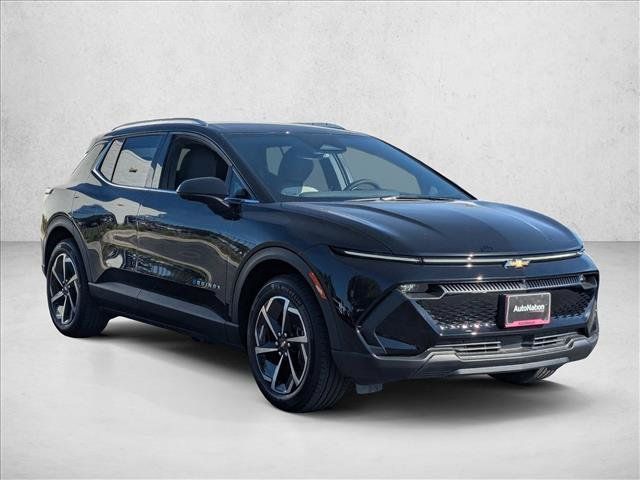 New 2026 Chevrolet Equinox EV LT w/ LPO, All-Weather Mat Package FWD image 7