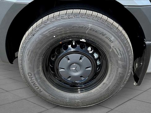 New 2025 Mercedes-Benz Sprinter 2500 image 11