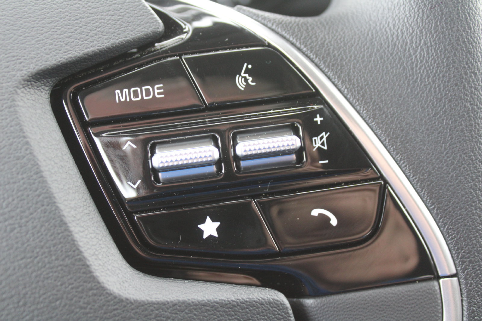 New 2026 Kia Niro EX w/ EX Premium Package FWD image 31