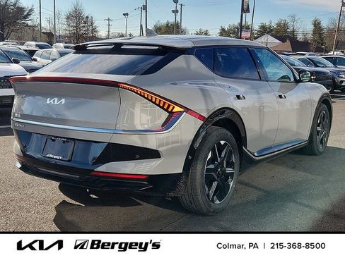 New 2025 Kia EV6 Wind image 3
