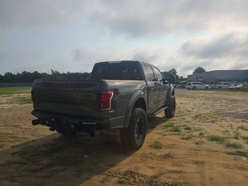 Used 2020 Ford F150 Raptor w/ Equipment Group 802A Luxury AWD/4WD image 8