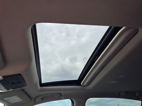 Used 2025 Nissan Altima 2.5 SR w/ SR Premium Package image 13