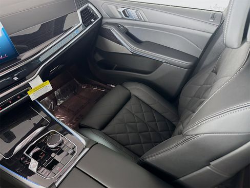 New 2026 BMW X5 xDrive50e w/ M Sport Package image 25