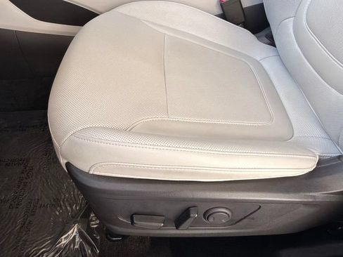 Used 2023 Hyundai Tucson SEL w/ Convenience Package FWD image 5