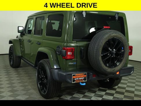 Used 2023 Jeep Wrangler Unlimited Sahara w/ Cold Weather Group AWD/4WD image 5