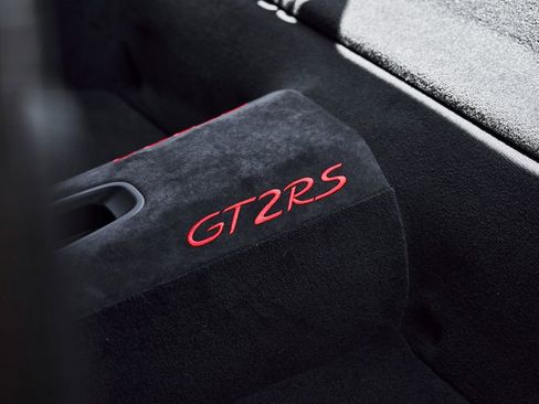 Used 2018 Porsche 911 GT2 RS RWD image 50