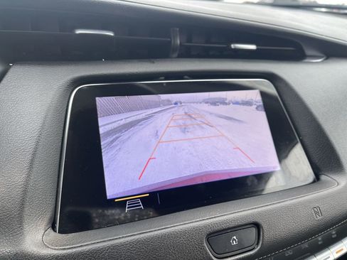 Used 2019 Cadillac XT4 Luxury w/ Cold Weather Package image 27