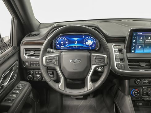 Used 2023 Chevrolet Tahoe Z71 w/ Luxury Package AWD/4WD image 17