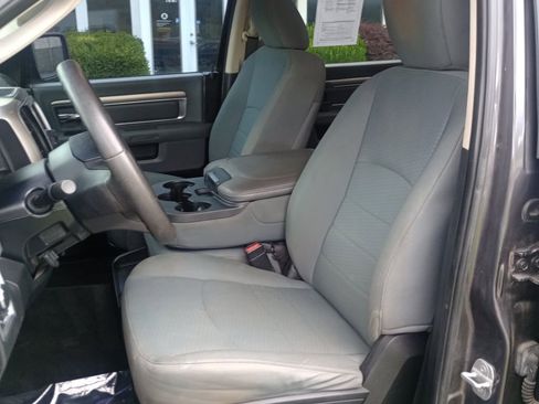 Used 2014 RAM 1500 Classic SLT image 14