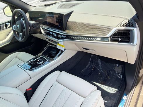 New 2026 BMW X5 M60i AWD/4WD image 15