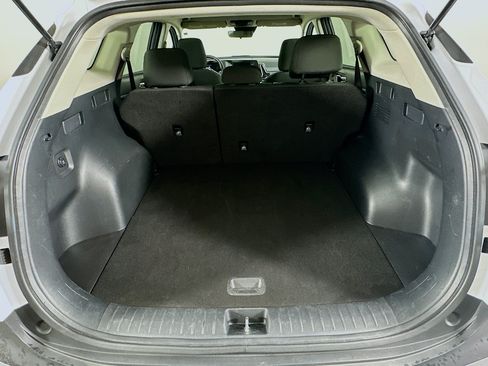 Used 2025 Kia Sportage LX FWD image 27