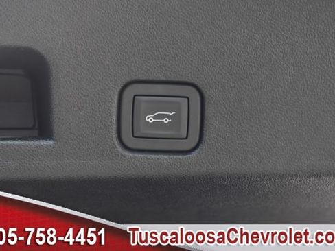 Certified 2026 Chevrolet Traverse Z71 w/ Driver Confidence Package AWD/4WD image 11