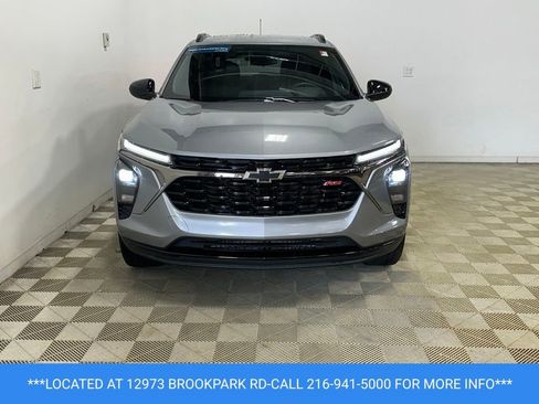 Certified 2026 Chevrolet Trax RS w/ Driver Confidence Package FWD image 2