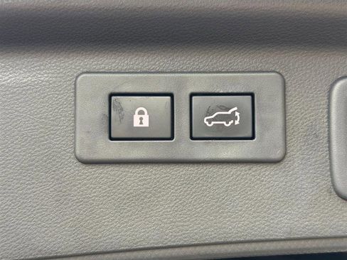 Used 2023 Subaru Forester Limited image 10