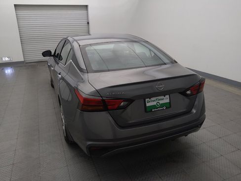 Used 2023 Nissan Altima 2.5 S FWD image 6