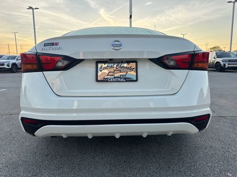 Used 2022 Nissan Altima 2.5 S image 5