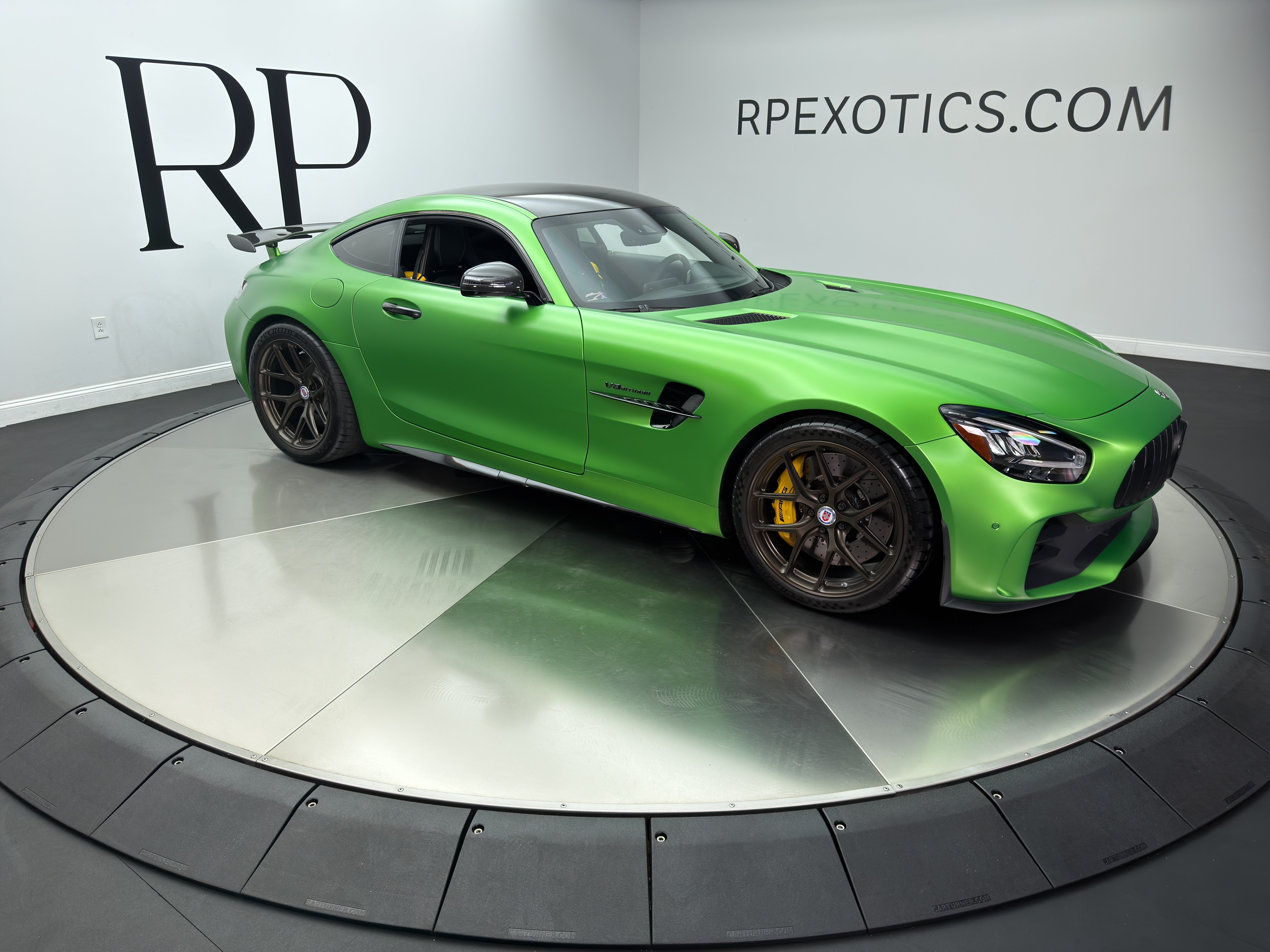 Used 2020 Mercedes-Benz AMG GT R image 7