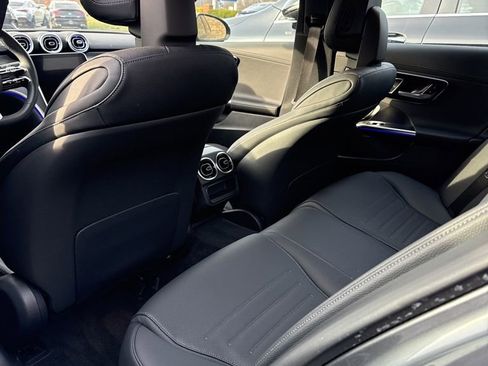 Used 2025 Mercedes-Benz C 300 4MATIC Sedan image 5