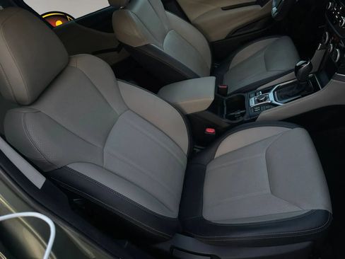 Used 2019 Subaru Forester Limited AWD/4WD image 16