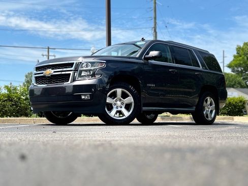 Used 2015 Chevrolet Tahoe LT w/ Luxury Package AWD/4WD image 2
