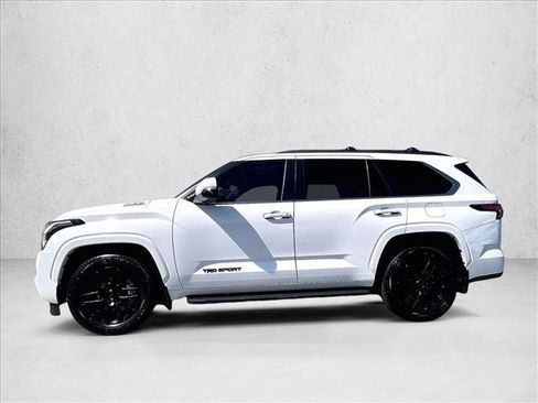 Used 2025 Toyota Sequoia SR5 w/ SR5 Premium Package image 6