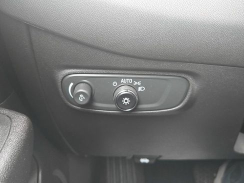 Used 2024 Chevrolet Equinox LT image 21