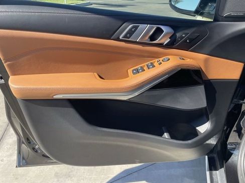 Used 2019 BMW X5 xDrive40i w/ Premium Package image 23