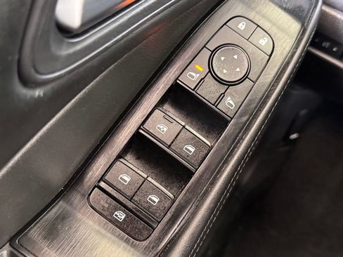 Used 2024 Nissan Rogue SV FWD image 24