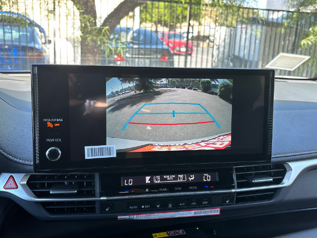 New 2026 Toyota Sienna XLE Woodland Edition AWD/4WD image 32