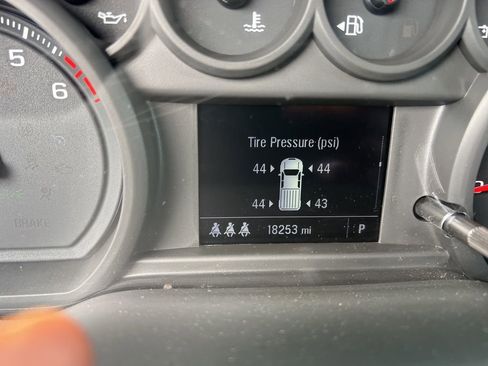 Certified 2024 Chevrolet Silverado 1500 Custom Trail Boss image 37