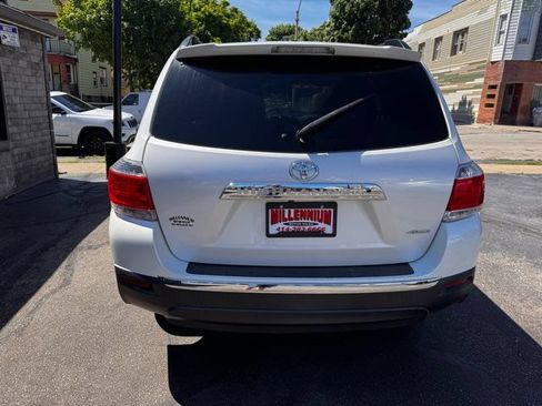 Used 2013 Toyota Highlander SE AWD/4WD image 5