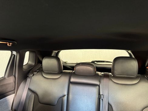 Used 2024 Jeep Compass Latitude image 4