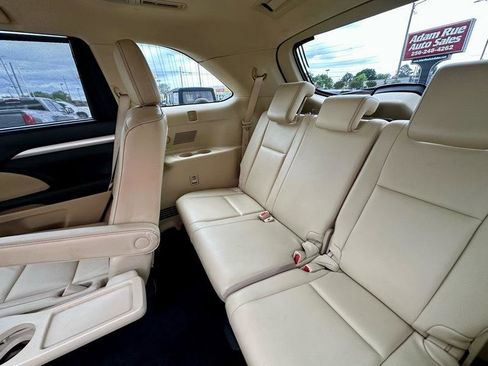 Used 2018 Toyota Highlander XLE FWD image 15