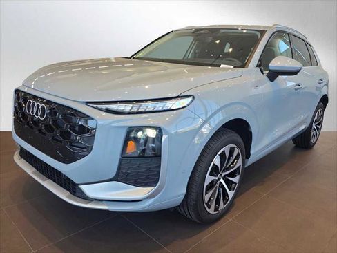 New 2026 Audi Q3 quattro 2.0T AWD/4WD image 7