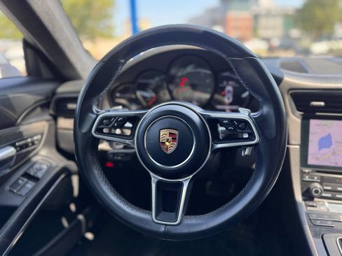 Used 2019 Porsche 911 Carrera 4S AWD/4WD image 24