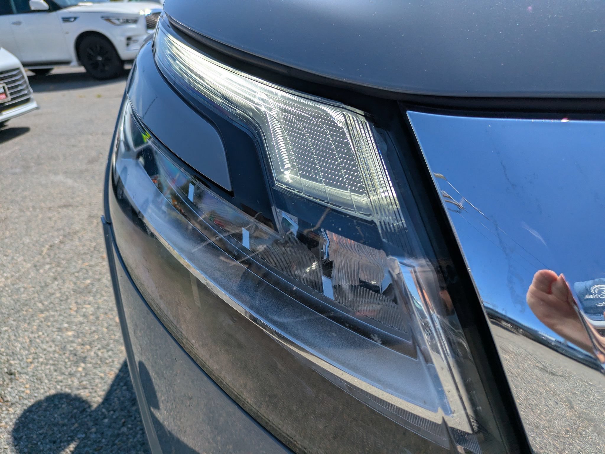 Used 2022 Nissan Pathfinder Platinum w/ Cargo Package FWD image 11