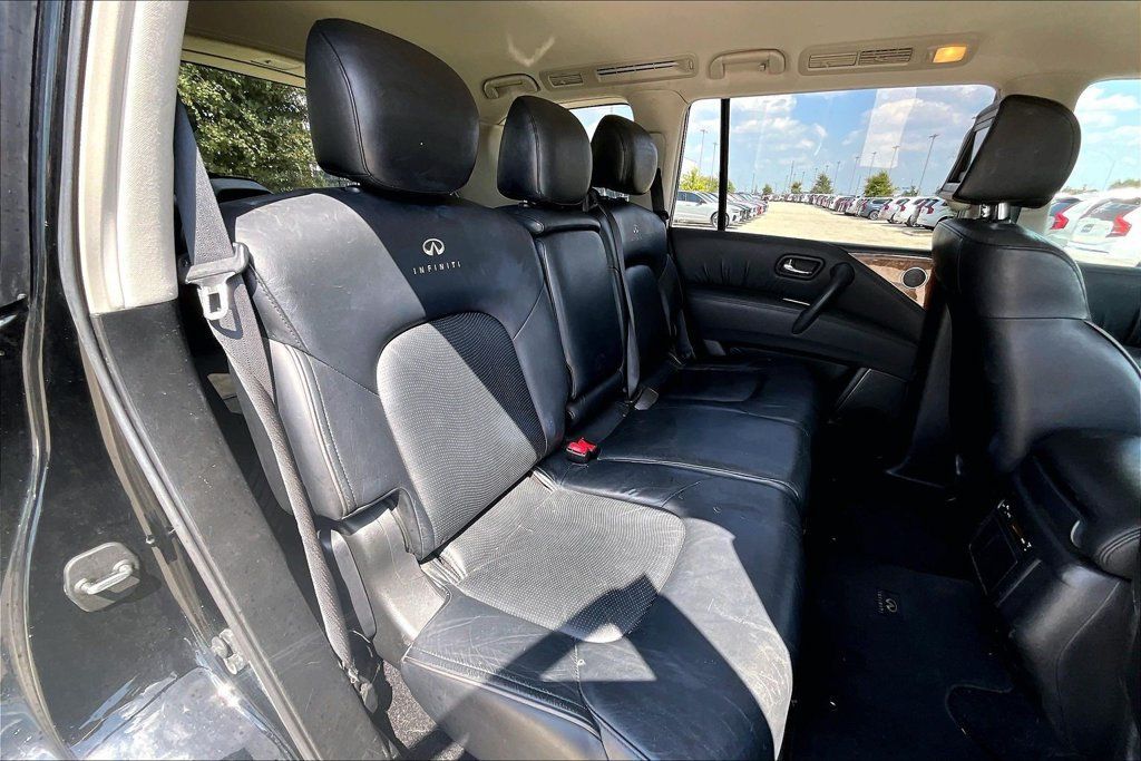 Used 2011 INFINITI QX56 2WD w/ Theater Pkg image 32