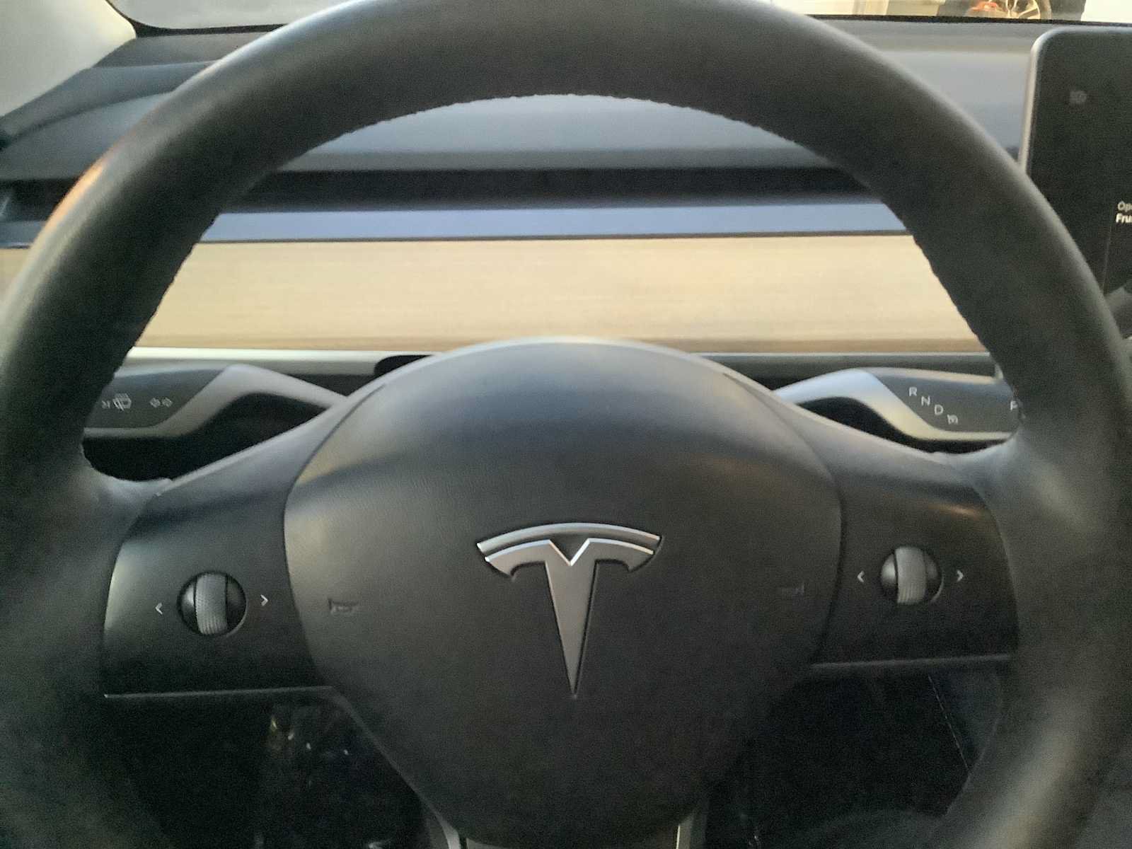 Used 2023 Tesla Model Y Long Range AWD/4WD image 16