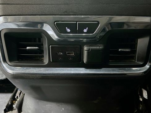 Used 2019 GMC Sierra 1500 SLT AWD/4WD image 17