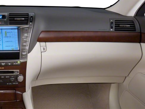 Used 2010 Lexus LS 460 RWD image 18