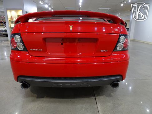 Used 2006 Pontiac GTO image 12