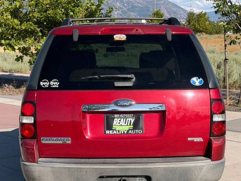 Used 2006 Ford Explorer XLT AWD/4WD image 6