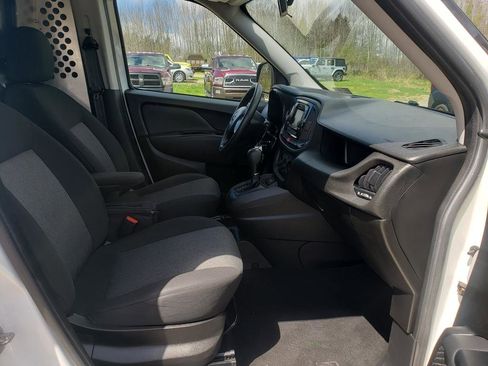 Used 2022 RAM ProMaster City Tradesman FWD image 16