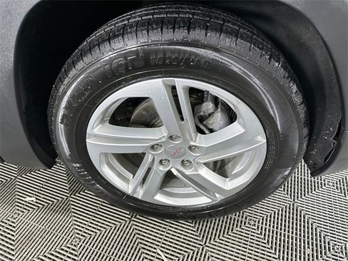 Used 2020 GMC Terrain SLE w/ Driver Convenience Package image 13